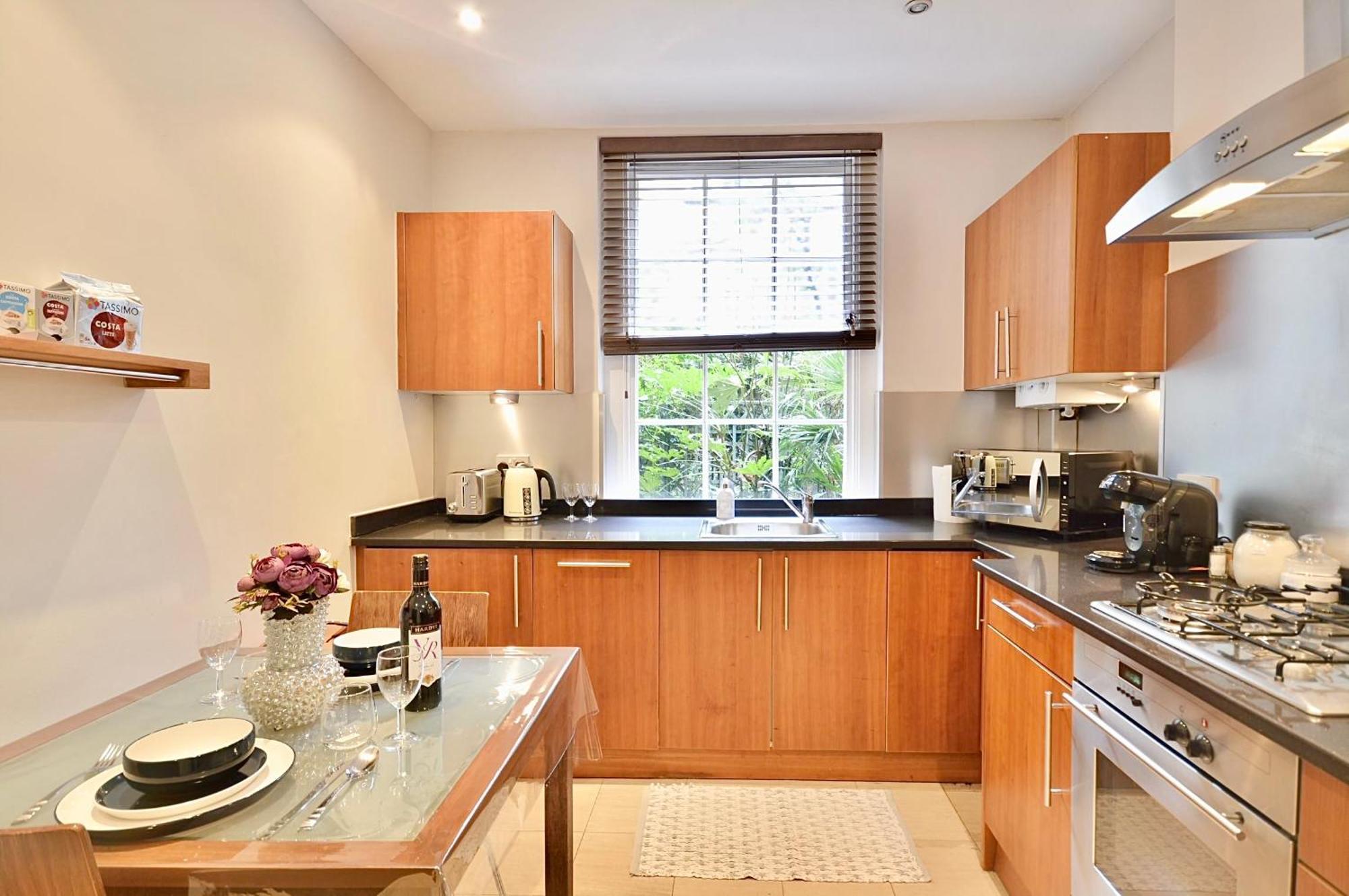 Kensington Apartment, Breakfast, 2 Baths London Exteriör bild