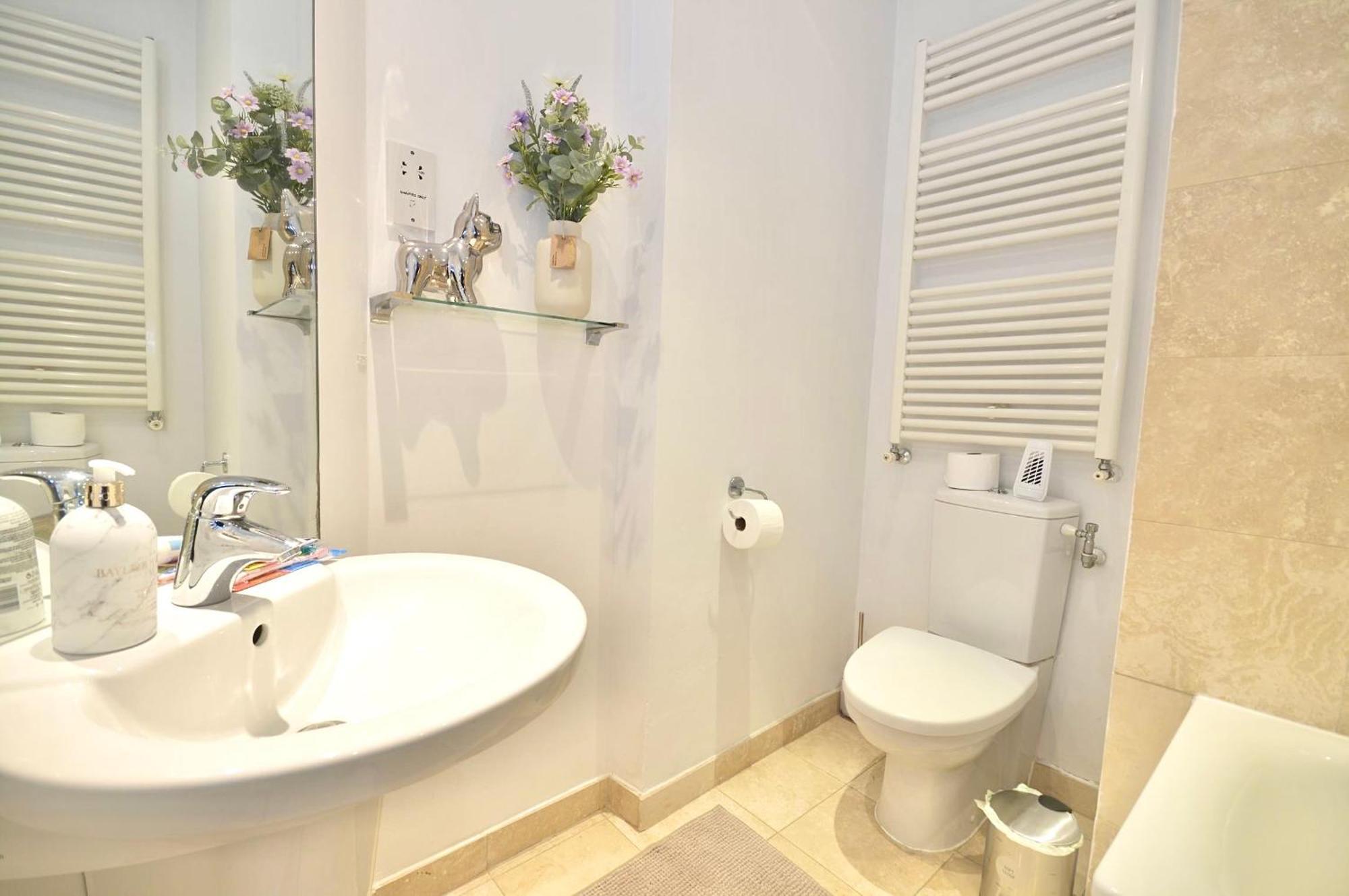 Kensington Apartment, Breakfast, 2 Baths London Exteriör bild
